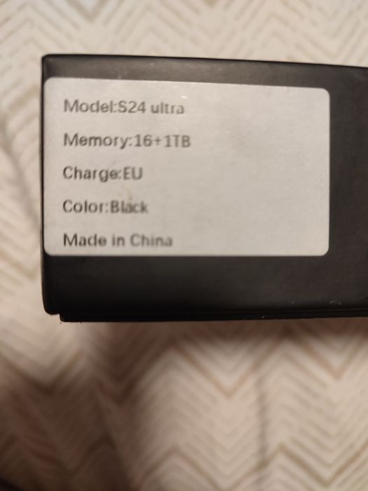 Телефон s-24 ультра китаєць на 1 теробайт пам'яті не дорого 1500 гр.