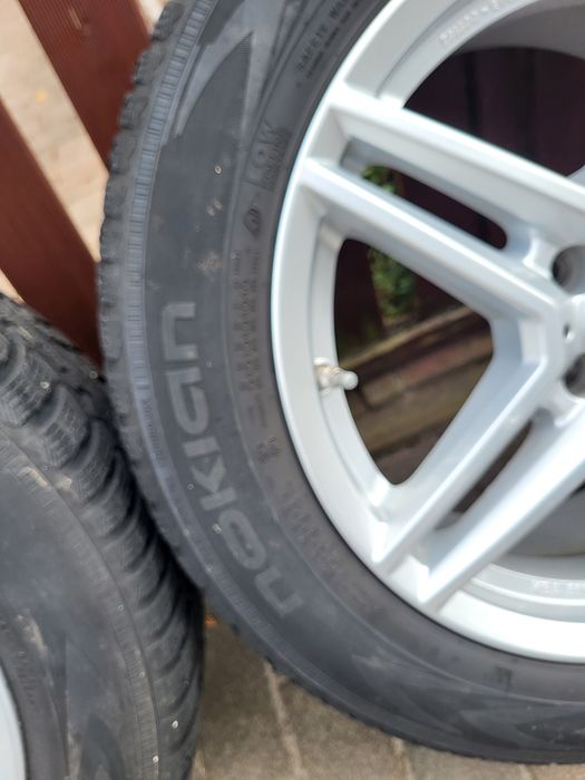 Felgi aluminiowe 17 cali do Mercedes z oponami 215/50R17