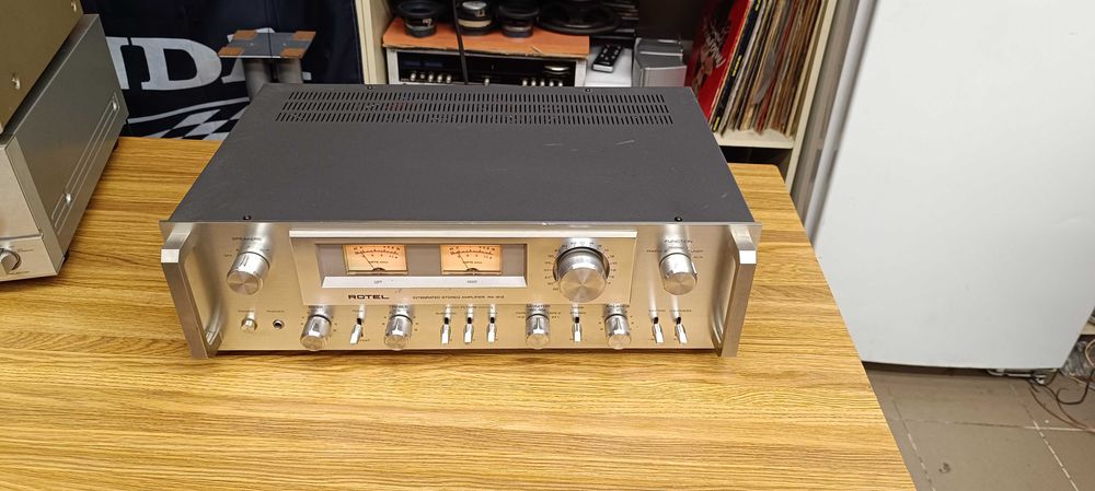 Усилитель  Rotel RA-913 ( в оригіналі !! )