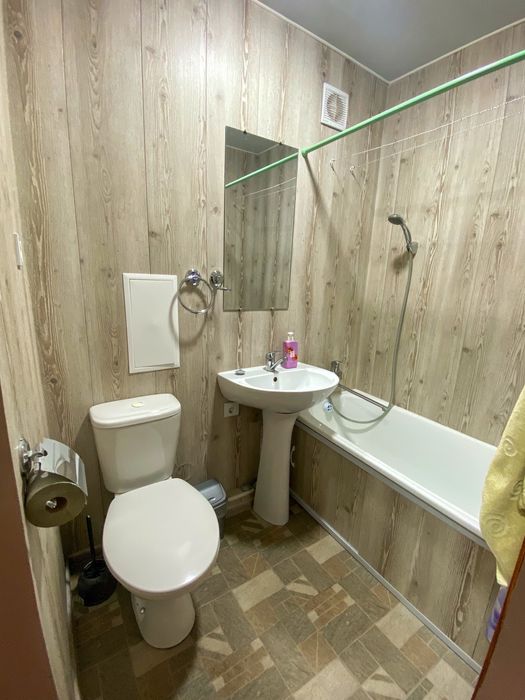 ЦЕНТР однокімнатна!ВІЛЬНА!подобово/погодинно АЦИНУС,СПОРТ ШК,МакД