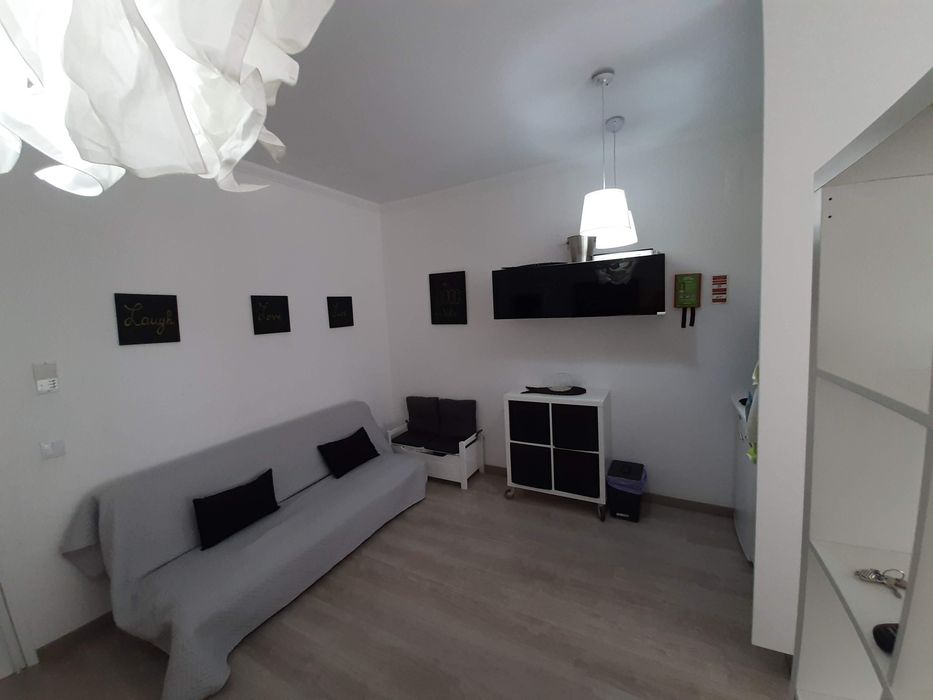 Apartamento T0 junto à Praia de Armação de Pêra