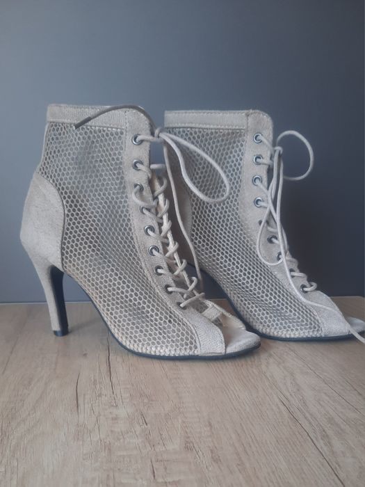 Туфлі жіночі для танців