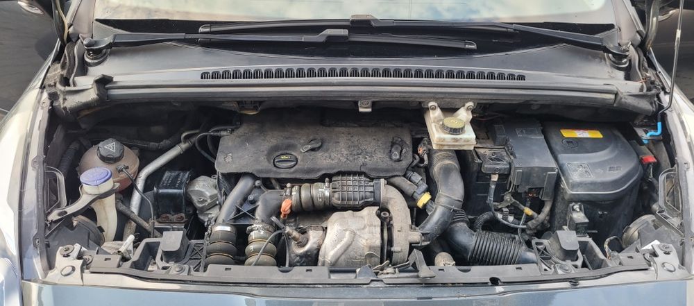 Peugeot 5008 (7 місне)