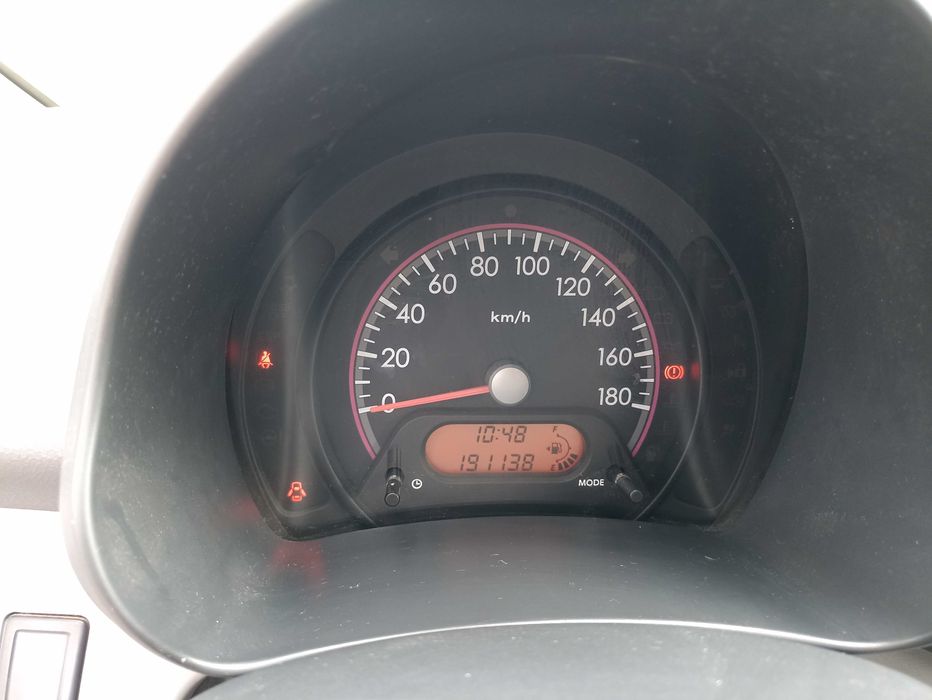 Nissan pixo 2010 191 km