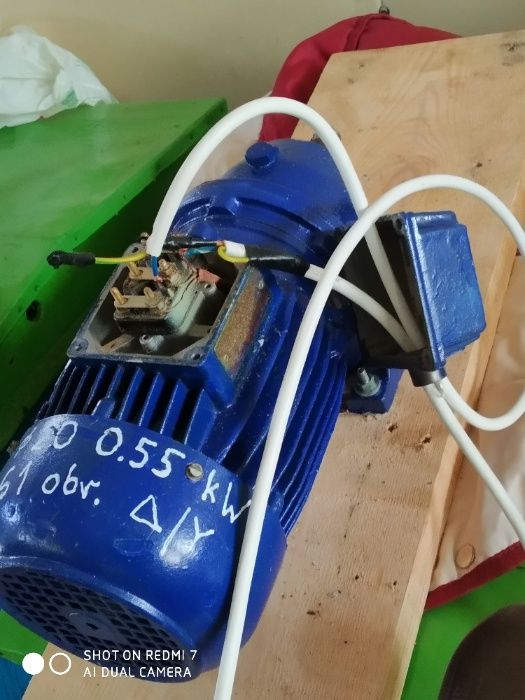 silniki ,motoreduktory 0.09-5.5 kW / 2.6-200 u/min