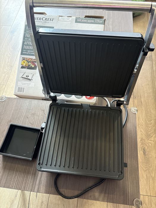 Grill elektryczny kontaktowy panini