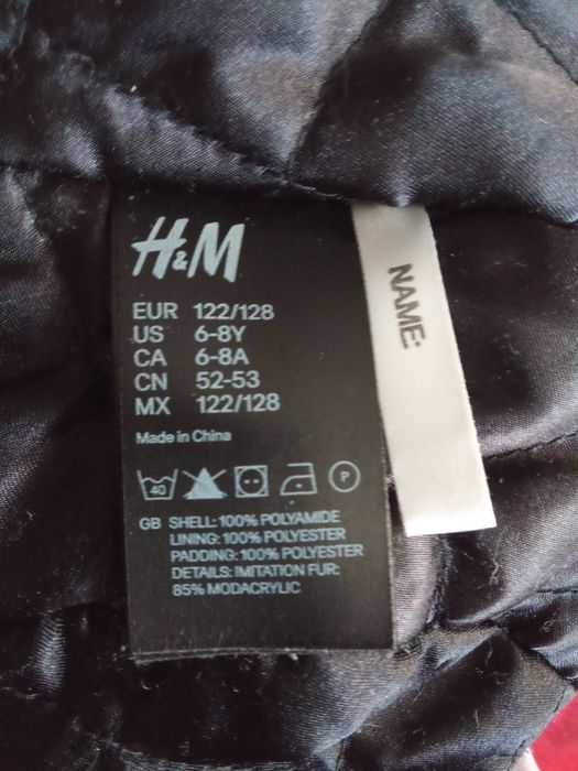 Новая  теплая шапка фирмы Н and M  57размер