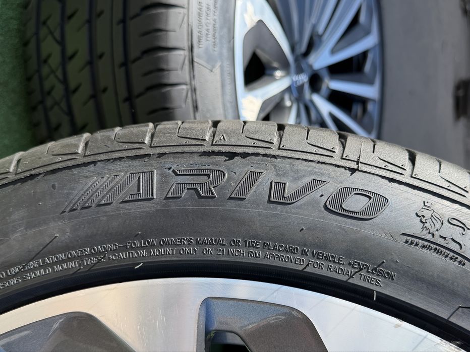 Диски з шинами R21 5x112 Audi Q7,QS7,Q8,E-Tron