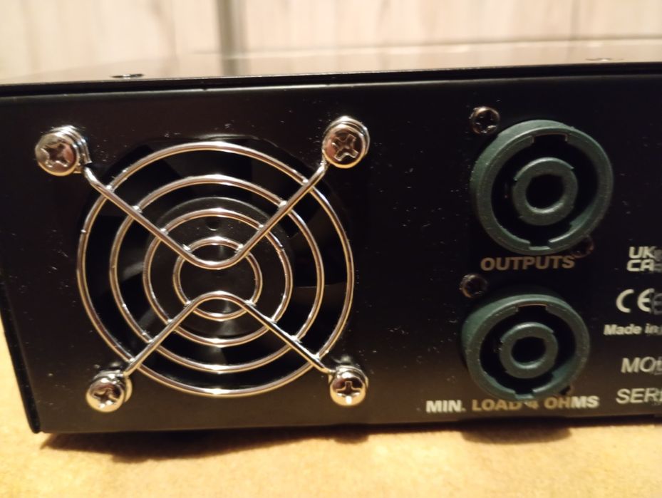 Harley Benton Block-800B -800 watt!