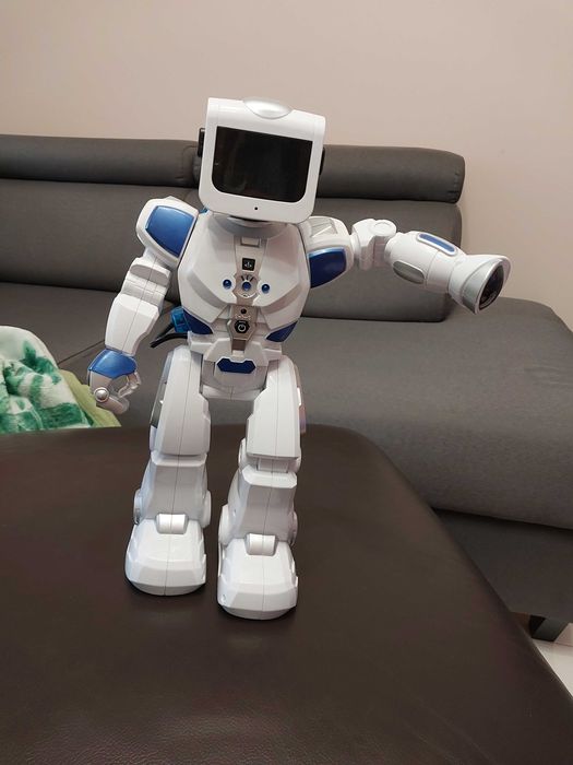 Interaktywny robot napędzany wodą