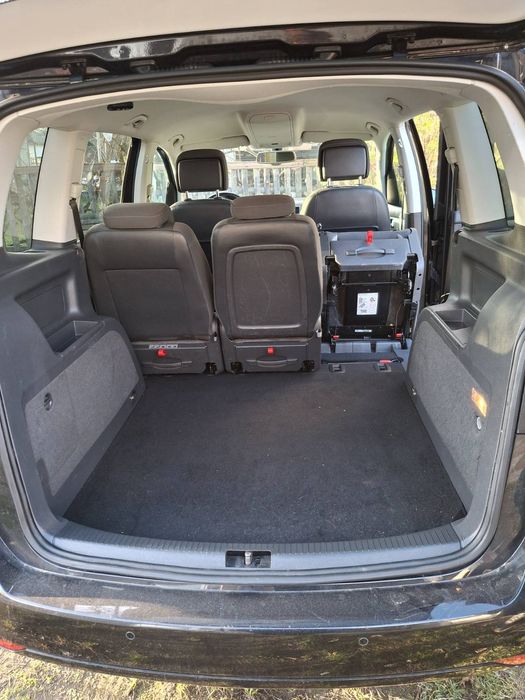 Свіжо пригнаний автомобіль