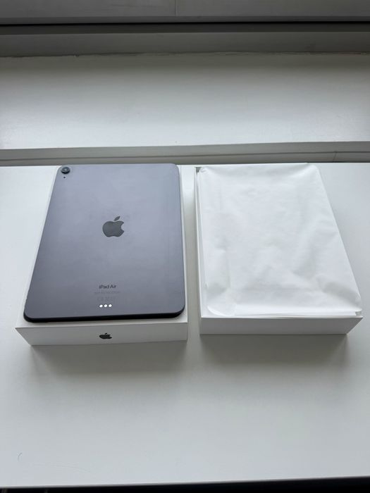 iPad Air 5.ª Geração M1 64 GB Wi-Fi – Estado Excelente