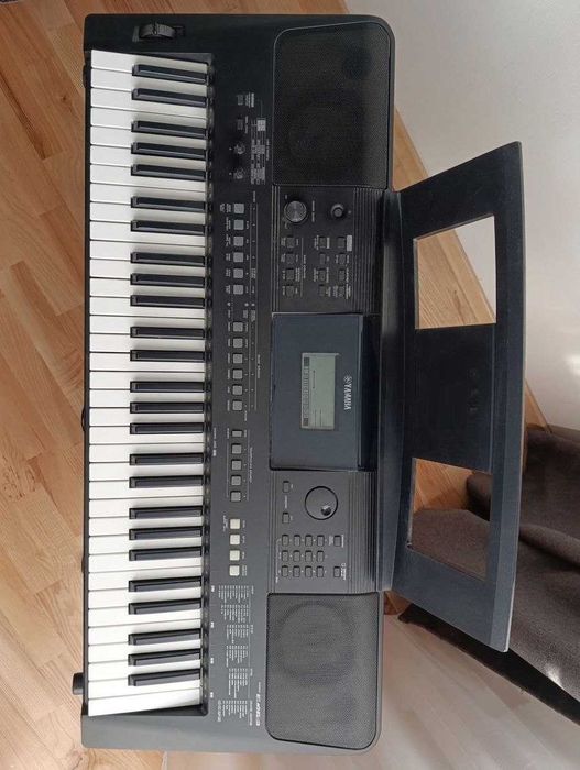 Сінтезатор Yamaha PSR-E463