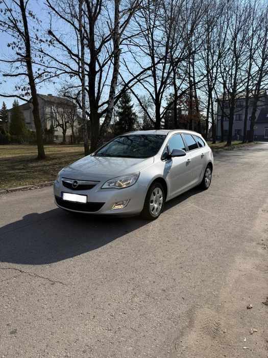Opel Astra j*1.7diesel*2011r*