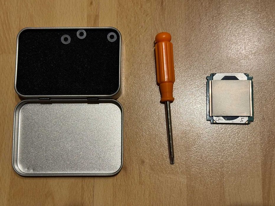 Procesor Xeon E-2276M na socket LGA1151