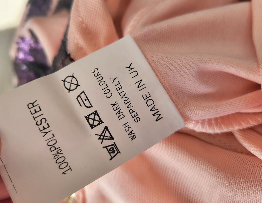 Sukienka z cekinkami blyszczaca Missguided