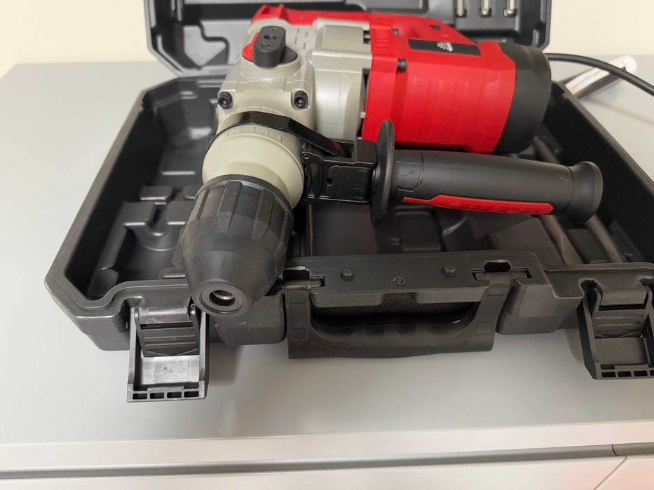 Продам Перфоратор Vitals Master