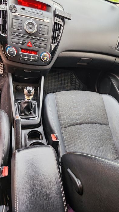 Kia Ceed 1.6 CRDi TX | 115cv | Full Extras | Nacional