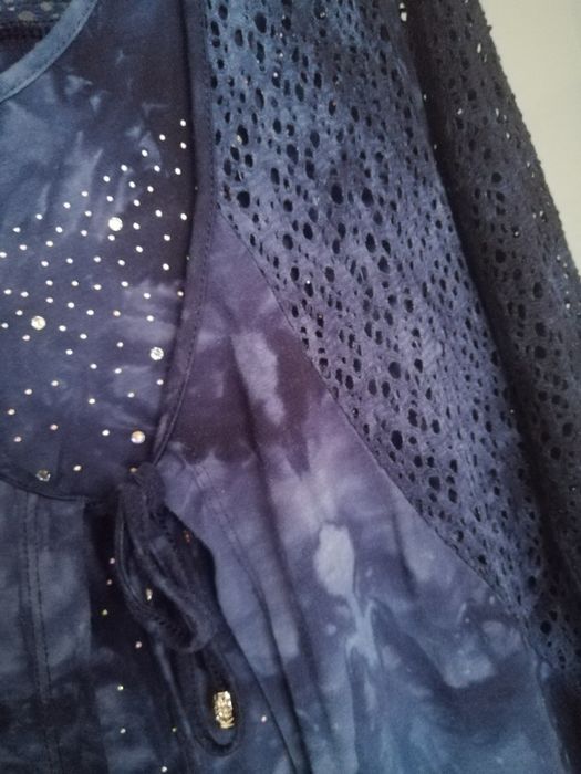 Bardzo efektowna bluzeczka  jak nowa -- r, 3XL-l duzo ladniejszy kolor