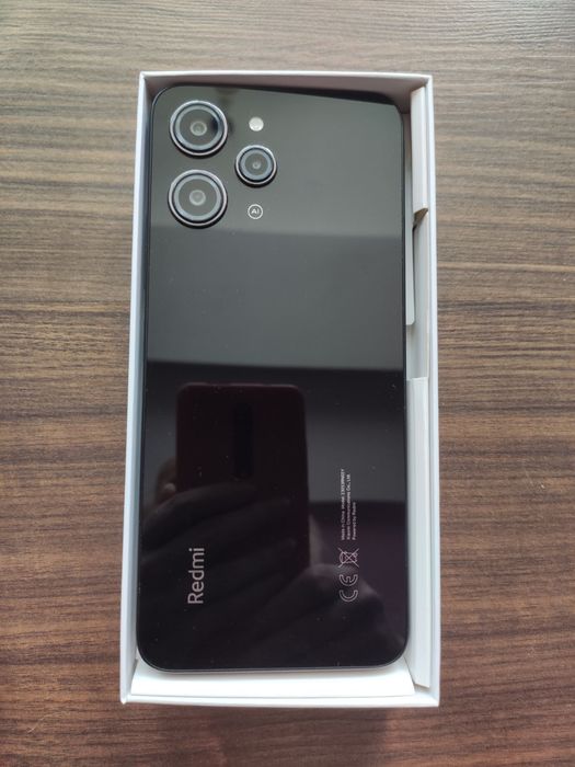 Xiaomi Redmi 12 на 8+8/256 Гб
