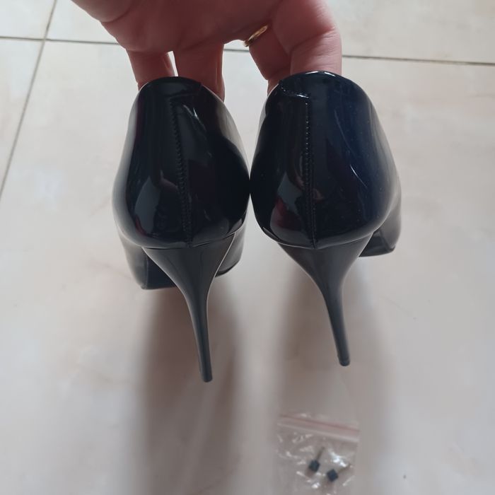 Szpilki VICES plus dodatkowe fleki nowe 37