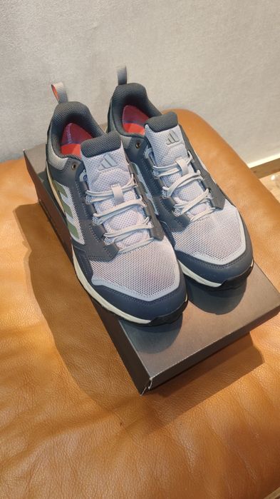 Кроссовки адидас adidas оригинал новые, ОБМЕН на брендовую одежду обув