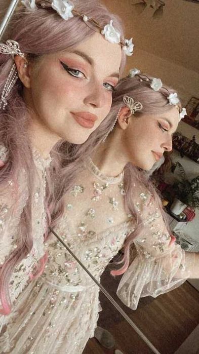 Fioletowa liliowa peruka z różowymi końcówkami fairycore kręcone włosy wavy hair wig