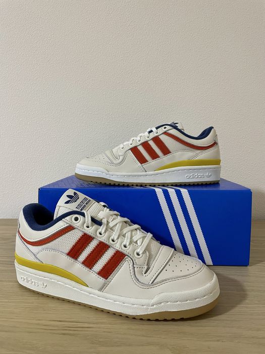 оригінальні кросівки  adidas forum