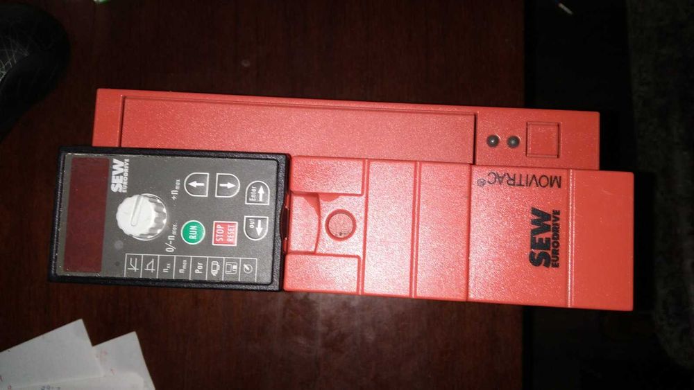 Перетворювач частоти sew eurodrive MC07 MC07B0008-2B1-4-00