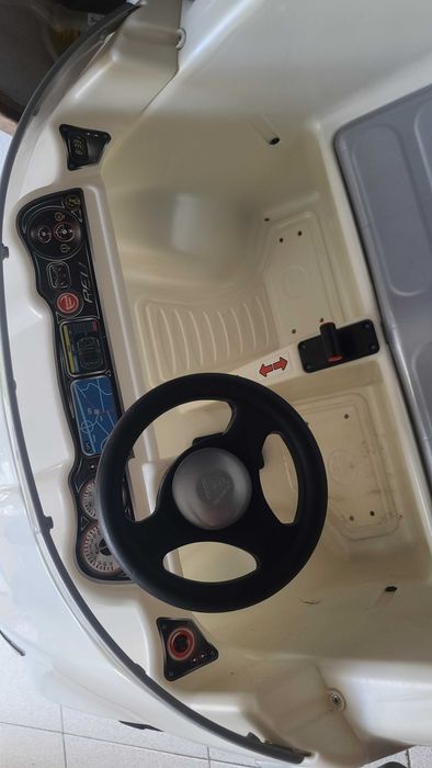 Carro Elétrico de 2 lugares INJUSA REV