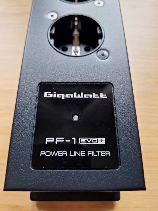 Listwa zasilająca GigaWatt PF-1 EVO+ z kablem PowerSync 1,5m gwarancja