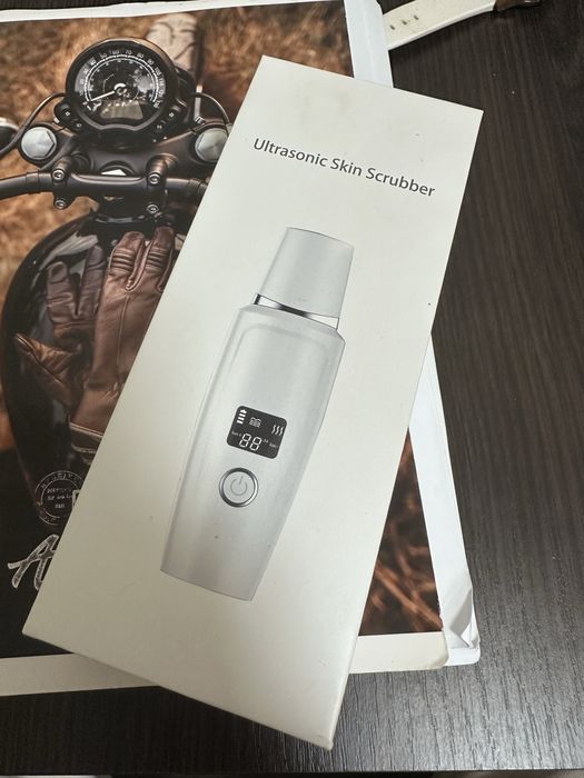 Ультразвуковой скрабер Ultrasonic Skin Cleaner LED