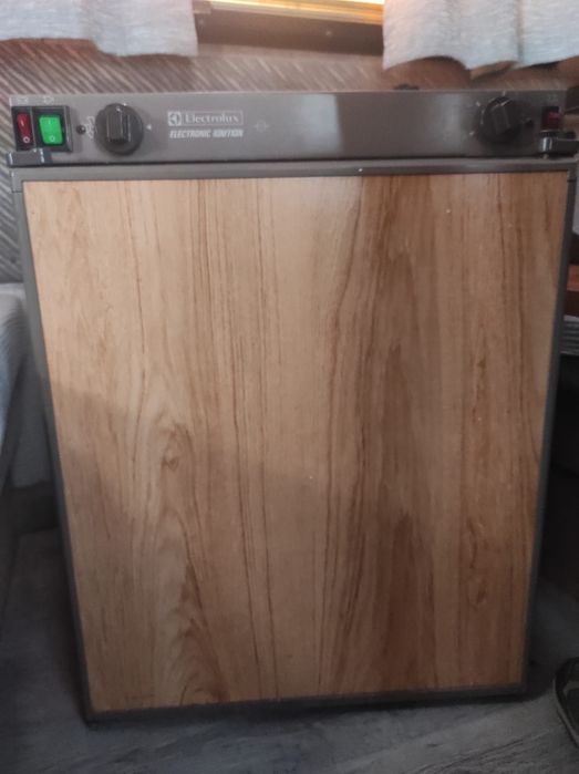 Frigorífico trivalente Eletrolux