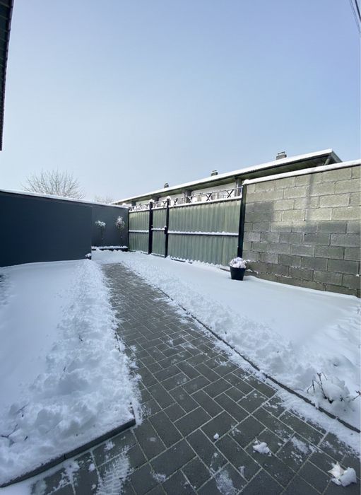 Продам  таунхаус з окремим двором,рн Таращанський.