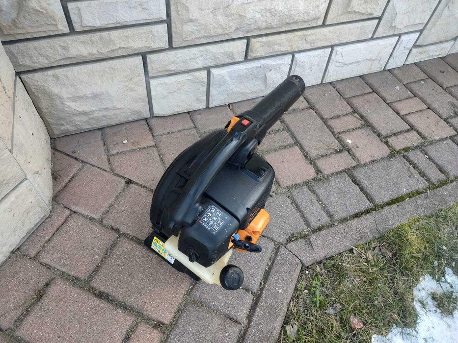 Dmuchawa do liści spalinowa Mcculloch HUSQVARNA