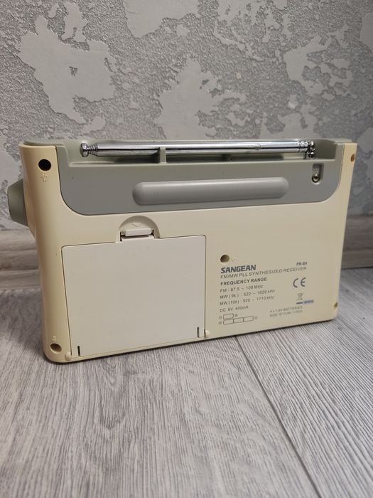 Продам радіоприймач Sangean pr-d4