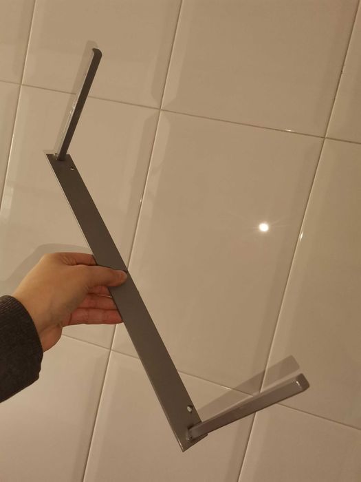 2 prateleiras de parede castanhas