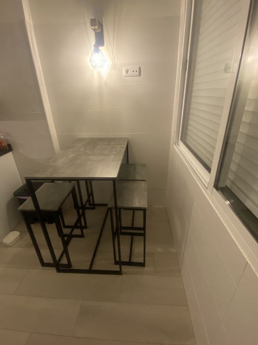 Mesa Cozinha e 4 Cadeiras