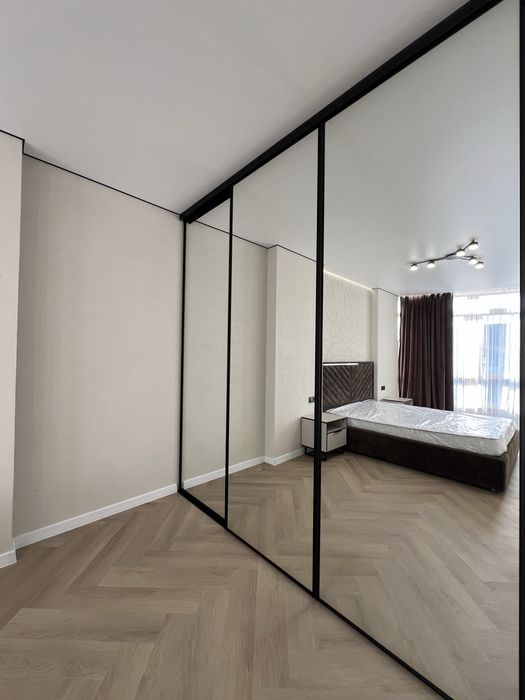 Велика та стильна 1 кімнатна квартира на 5 поверсі, жк закритого типу