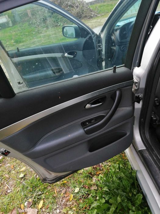 Carro Saab 93 de 2004 para peças