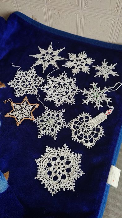 Снежинки вязанные на ёлку