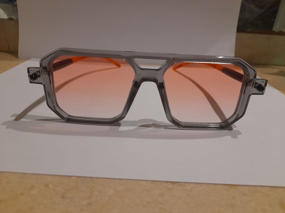 Vendo óculos de sol