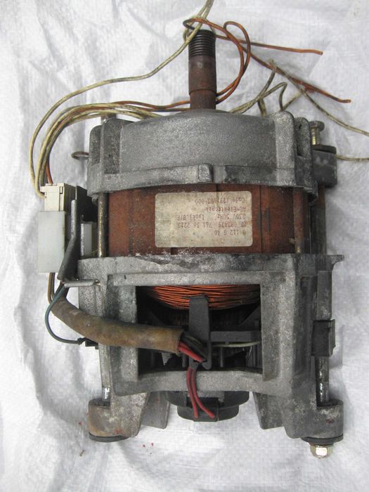 Запчастини стиралки AEG,б/у.рабочие.