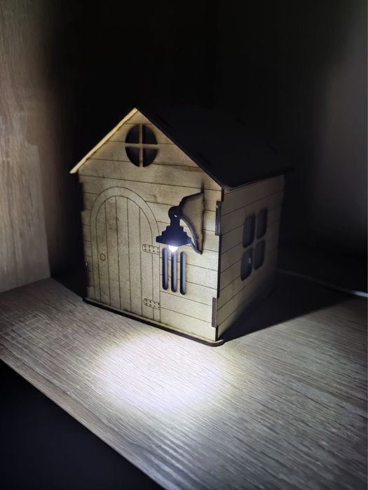 Нічник будинок