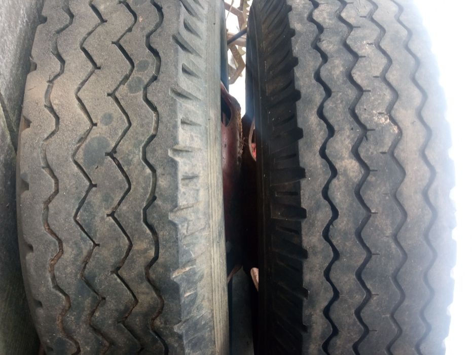 Sprzedam opony lub koła 9.00-20 i 16 SUV .