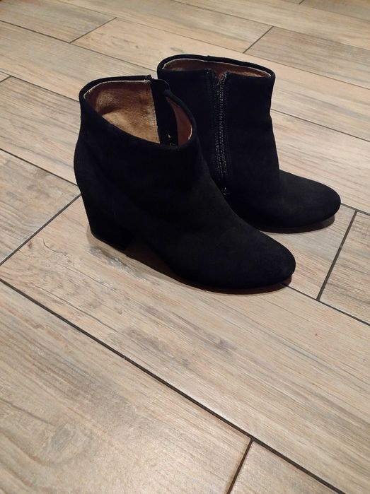 Buty damskie botki