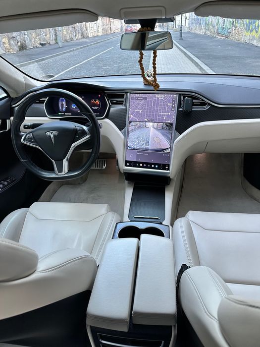 Tesla model S P100D