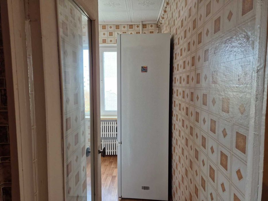 Продам 3-кімнатну квартиру на низькому поверсі