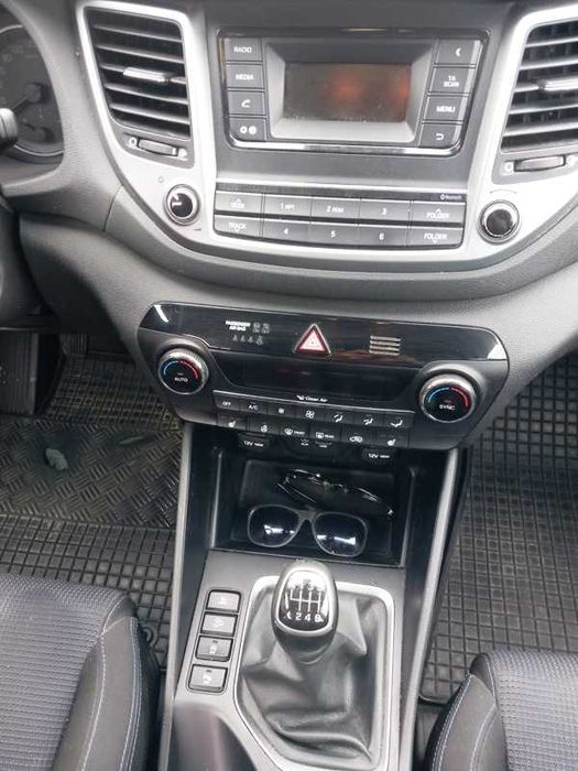 Hyundai Tucson 1,7 diesel -2015-157 tys km- bezwypadkowy-salon Polska.