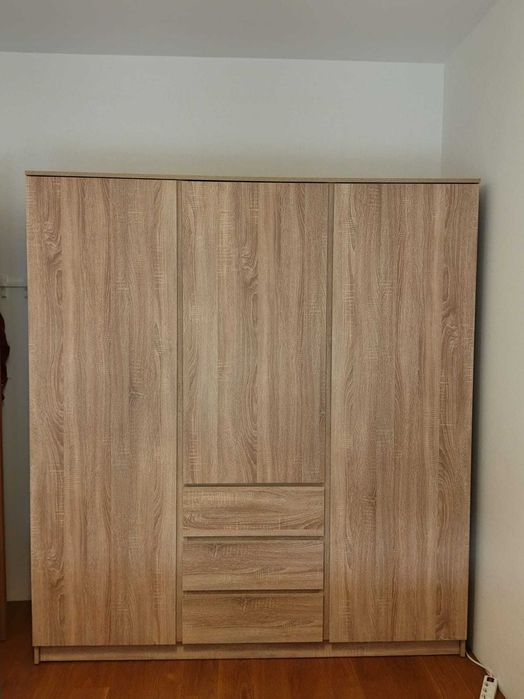 Wardrobe in excellent condition